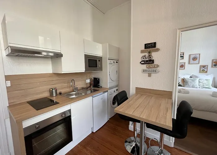 Paon, Coquet Appt Avec Parking A Apartmán *